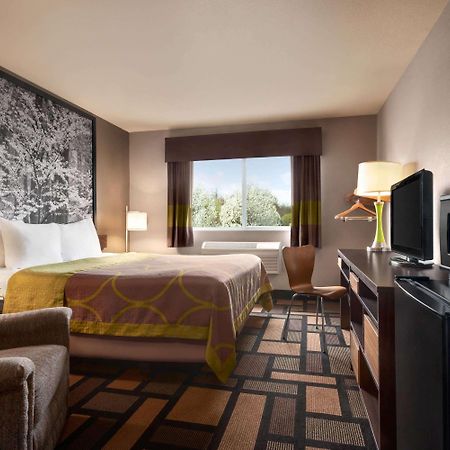 Super 8 By Wyndham Akron S/Green/Uniontown Oh Eksteriør bilde