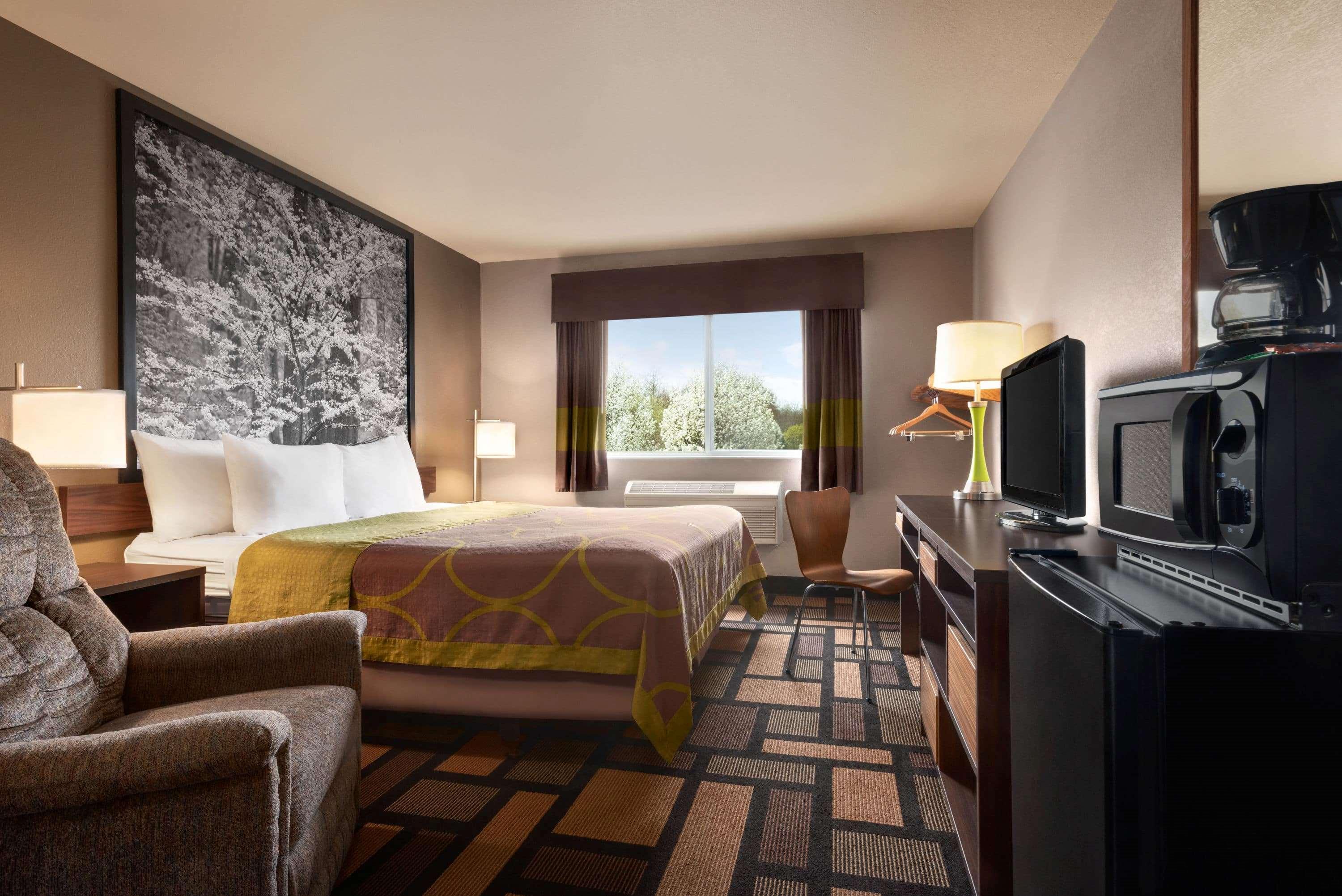 Super 8 By Wyndham Akron S/Green/Uniontown Oh Eksteriør bilde