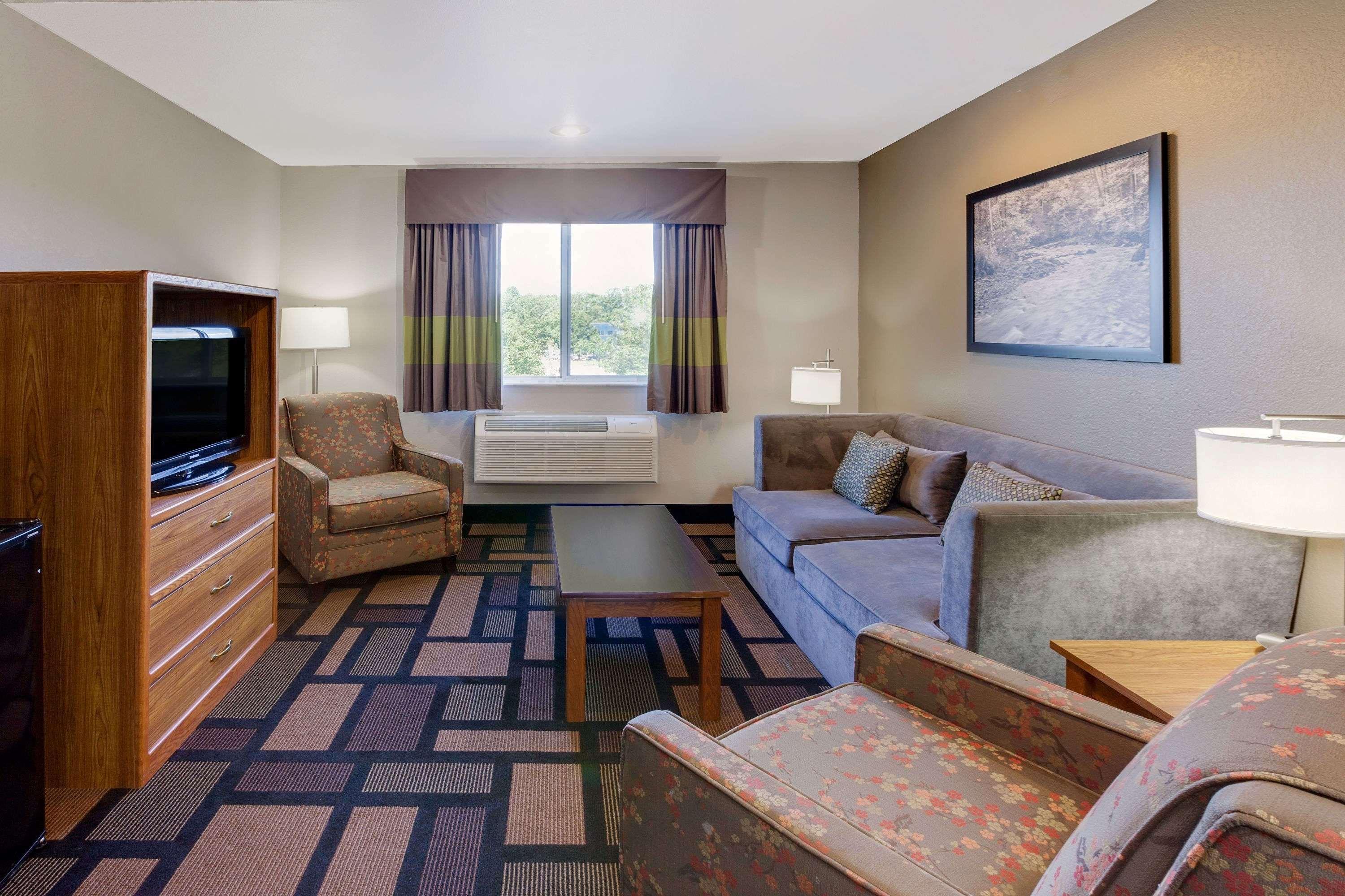 Super 8 By Wyndham Akron S/Green/Uniontown Oh Eksteriør bilde